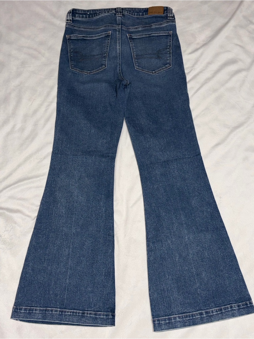 American Eagle Outfitters Women’s Dark Blue Flare Jeans - Size 8 Reg (033) - Picture 2 of 4